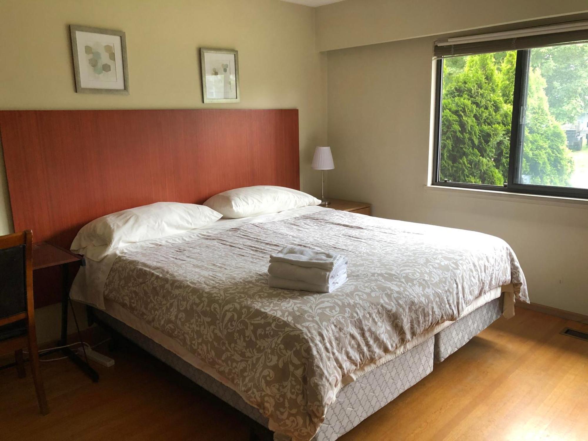 וונקובר Comfort Cottage Guest House Near Subway Station, Bus And Downtown מראה חיצוני תמונה